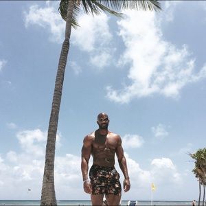 Meet your Posher, Derek